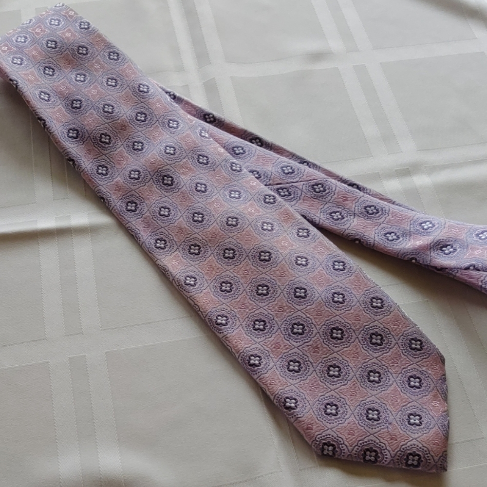 Tasso Elba dressTie